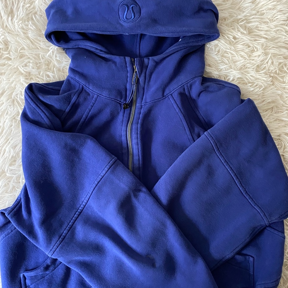 lululemon athletica Blue Hooded Jacket with Full-Length Zipper and Ribbed Cuffs